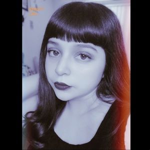 Meet your Posher, Evelyn